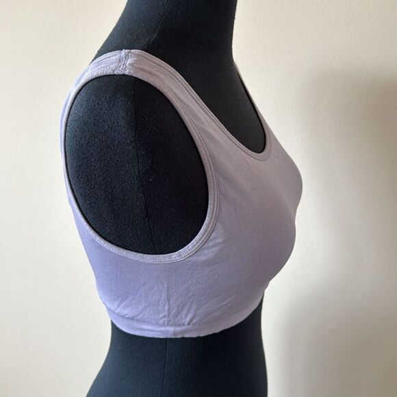 Fabletics dusty violet soft double layer strappy back sports bra. Medium. - Picture 2 of 4